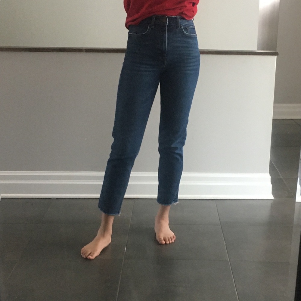 Jeans with raw hem